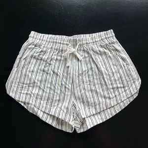 Billabong, black and while stripped shorts size S